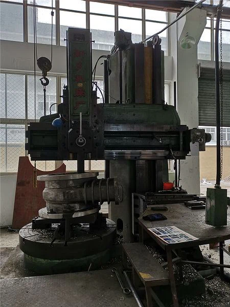 Large Vertical Lathe1(001) Large Vertical Lathe1(001)